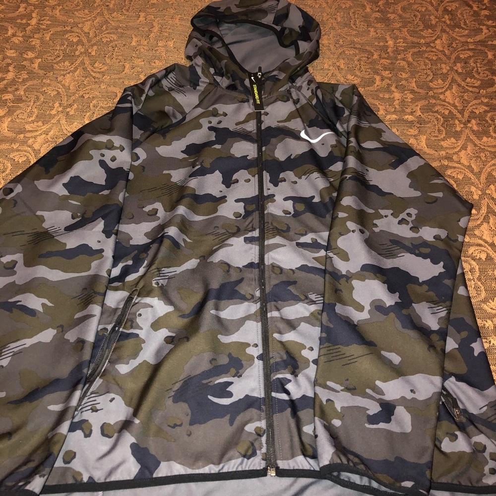 Nike Windbreaker-Camo